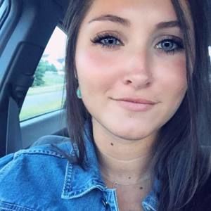 Meet your Posher, Laurel